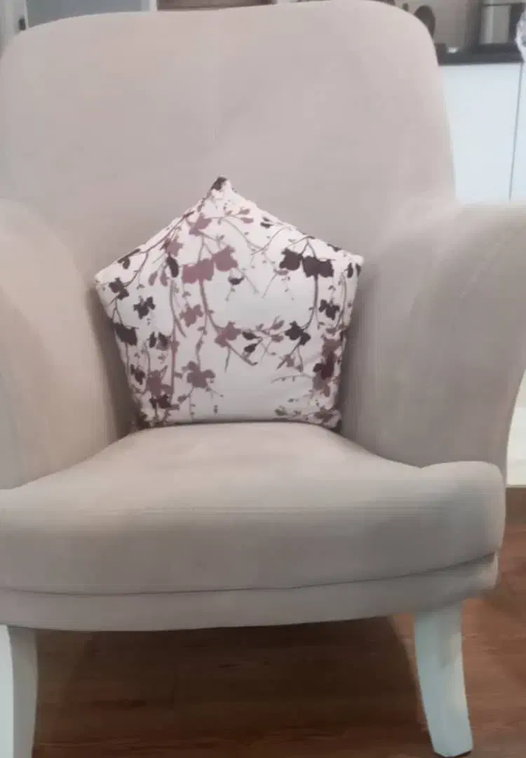 مبل هفت نفره تمیز سالم آینه کنسول دلاور کودک|مبلمان خانگی و میز عسلی|ساری, |دیوار