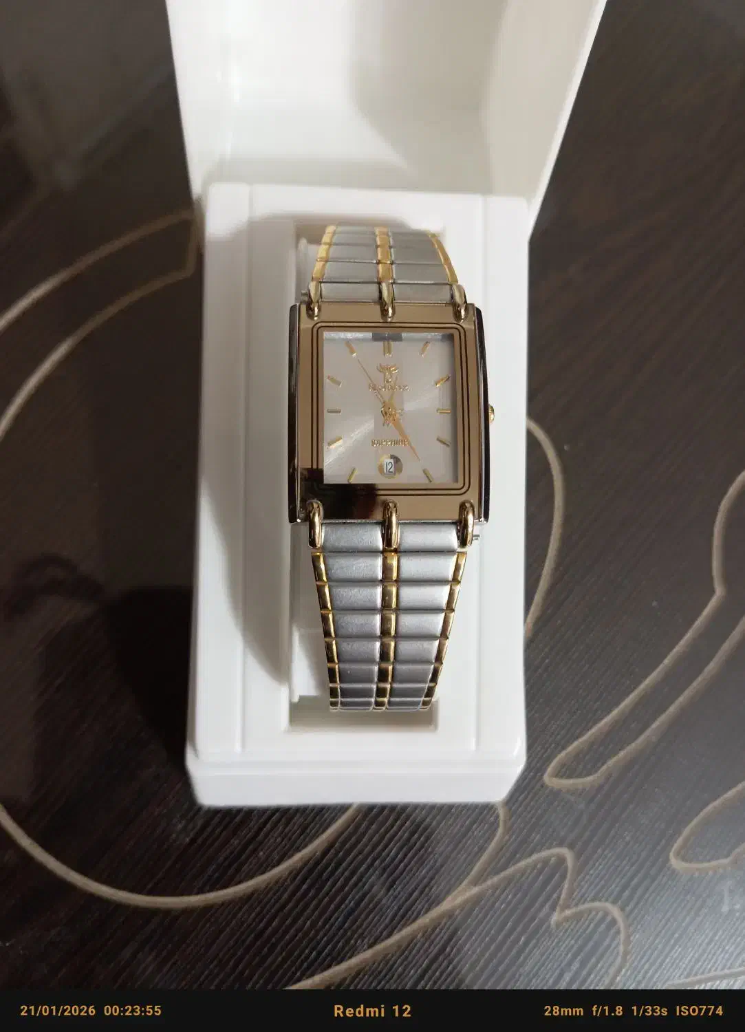 ساعت مردونه|ساعت|نهاوند, |دیوار