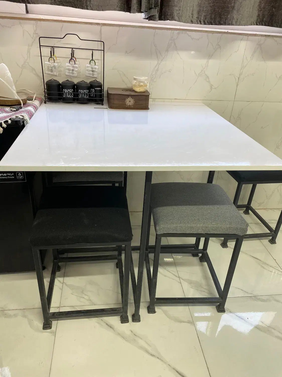 میز و صندلی و کانتر|کافیشاپ و رستوران|شاهینشهر, شهرک میلاد|دیوار