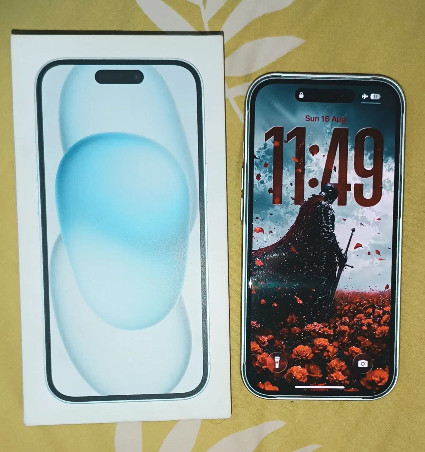Iphone 15 normal|موبایل|رشت, کاکتوس|دیوار