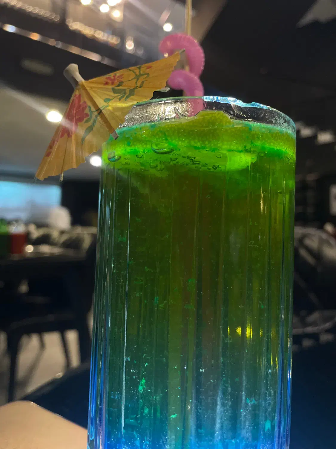 استخدام آشپز ایرانی، باریستا، پیک، شاطر|استخدام خدمات فروشگاه و رستوران|تهران, تهرانپارس غربی|دیوار