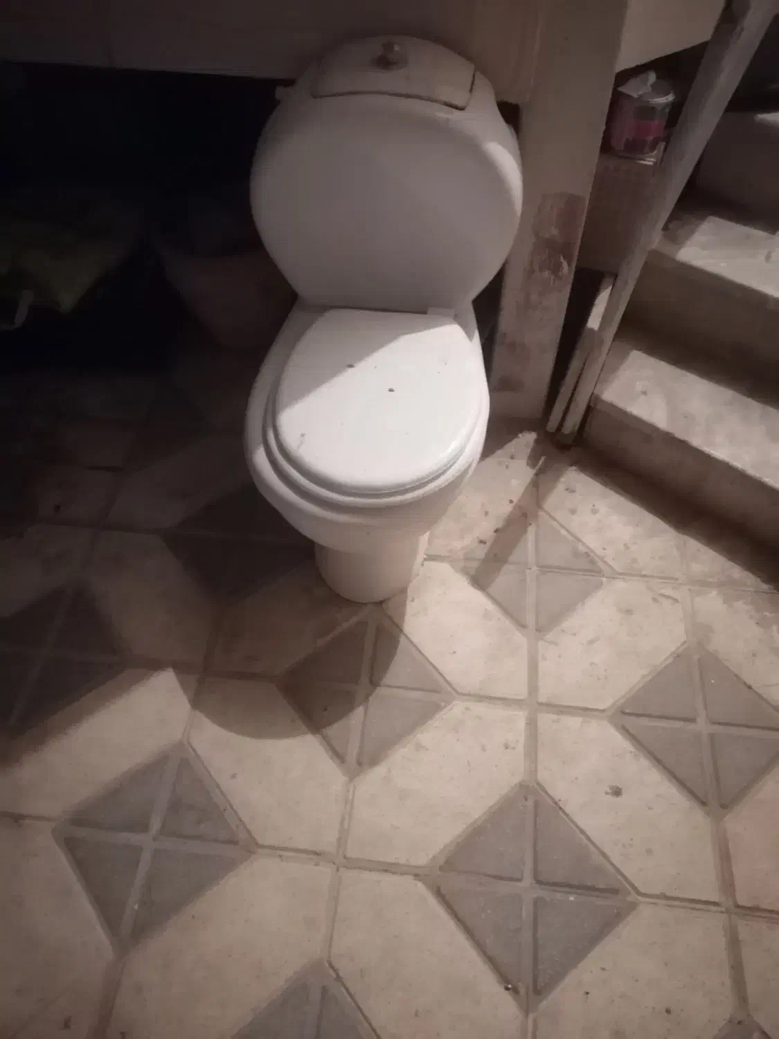 توالت فرنکی|لوازم سرویس بهداشتی|مشهد, آبکوه|دیوار