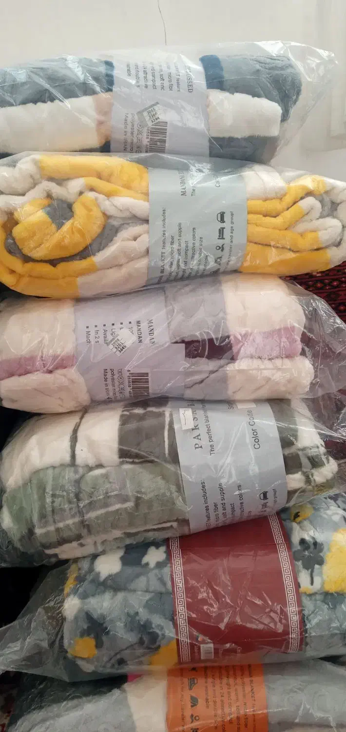 پتو مسافرتی و پتو یه نفره با کیفیت عالی|رختخواب، بالش، پتو|بیجار, |دیوار