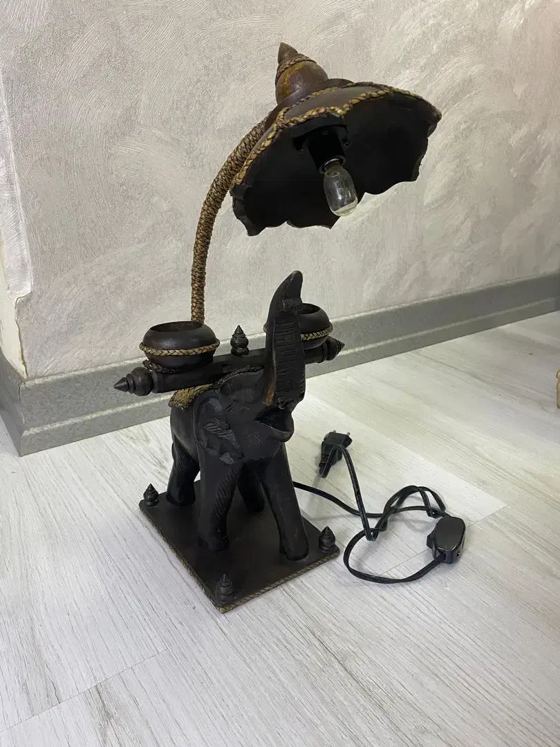 شب خواب و جاشمعی چوبی|چراغ خواب و آباژور|سمنان, |دیوار