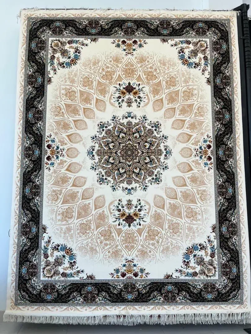 به علت جمع اوری شرکت حراج شده قیمت فقط ۳ملیون|فرش|خمینی‌شهر, |دیوار