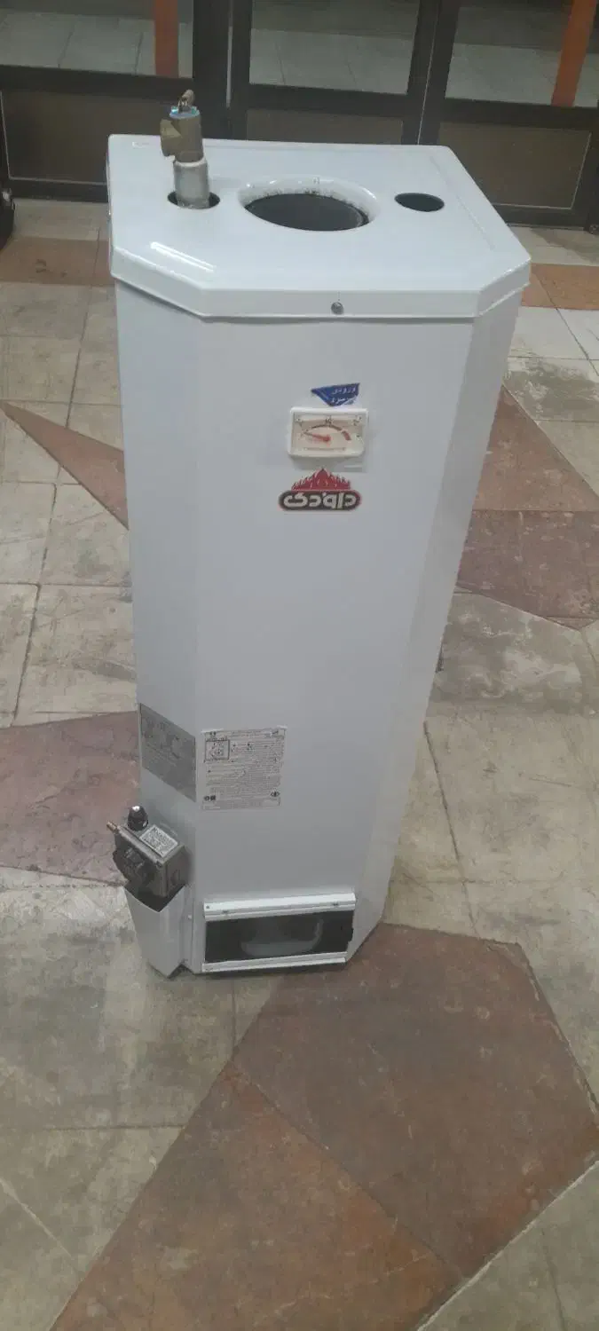 ابگرمکن گازی مخزنی ۵۰ لیتری|آبگرمکن، پکیج، شوفاژ|اصفهان, کوجان|دیوار