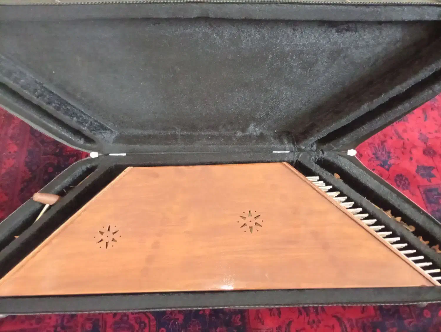 سنتور|سازهای سنتی|زنجان, |دیوار