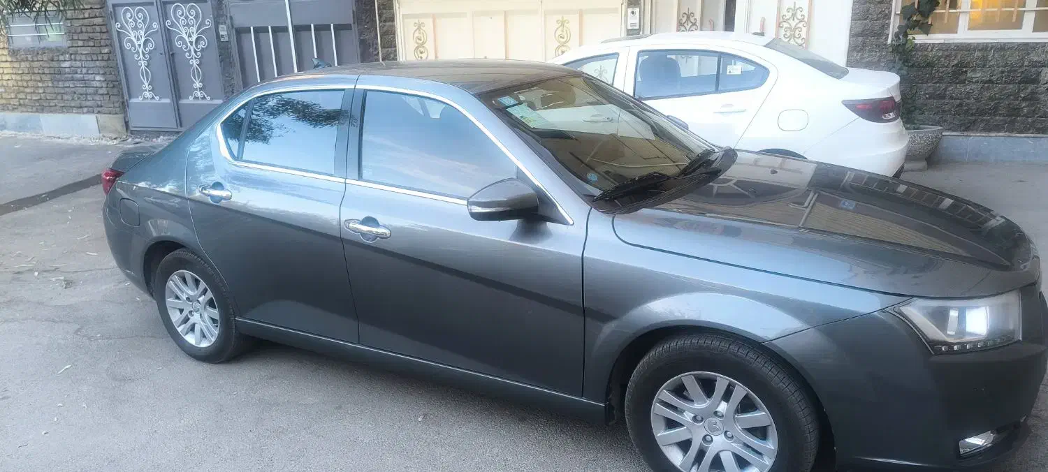 دنا پلاس 1401 خانگی|خودرو سواری و وانت|اصفهان, سپاهانشهر|دیوار