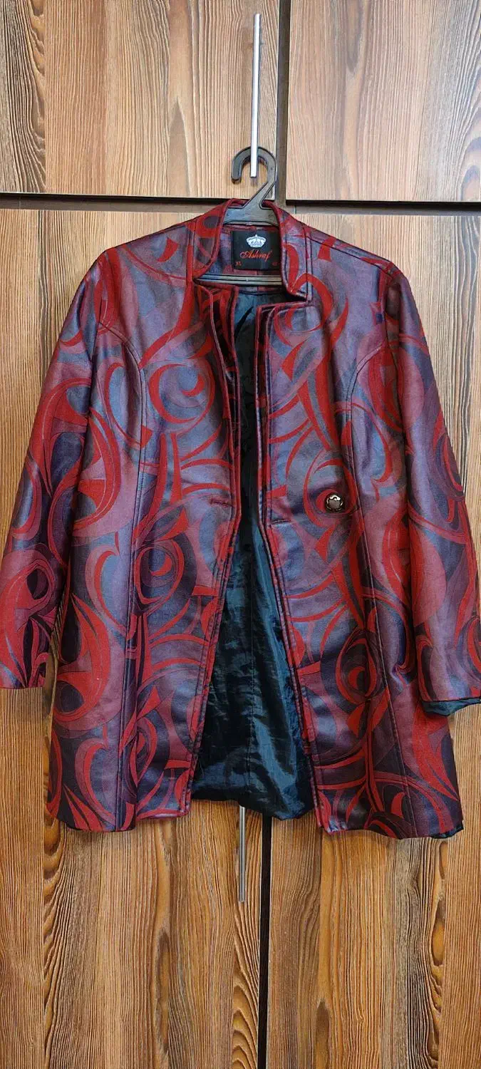 مانتو زنانه|لباس|زاوه, |دیوار