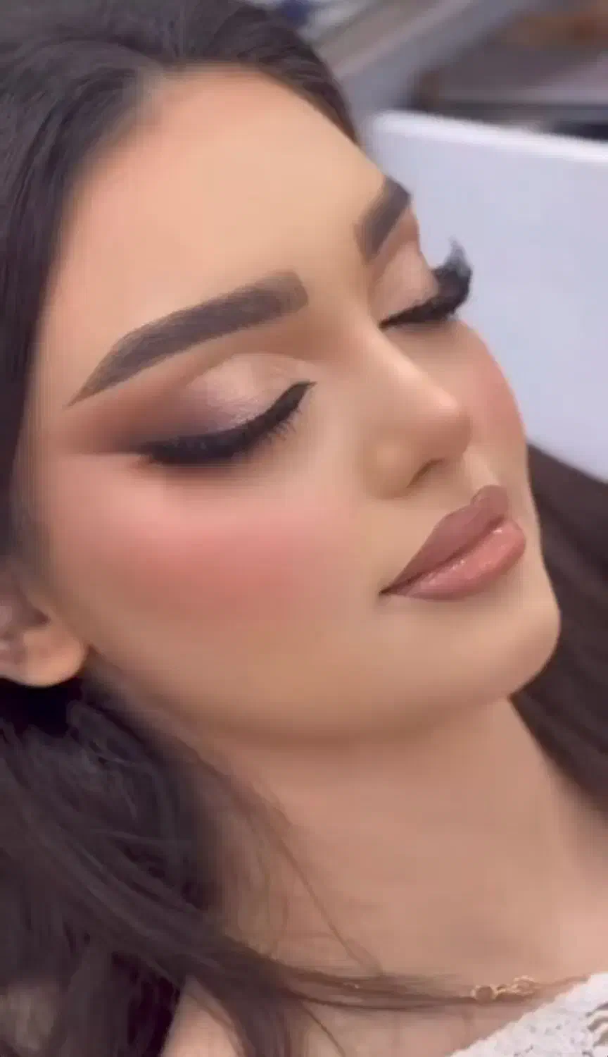 مدل میکاپ فقط هزینه مواد ۳۵۰ تومان|خدمات آرایشگری و زیبایی|کنگاور, |دیوار