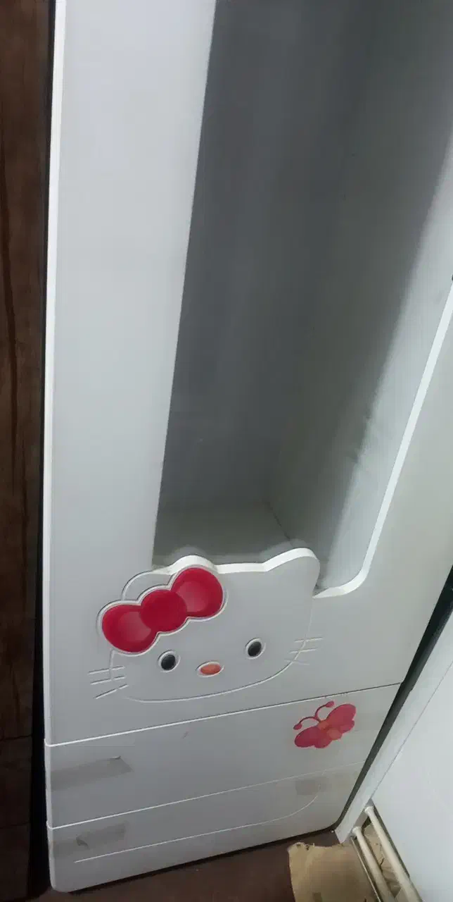 تخت دخترانه مدل کیتی|تخت و سرویس خواب|اندیشه, اندیشه فاز ۳|دیوار