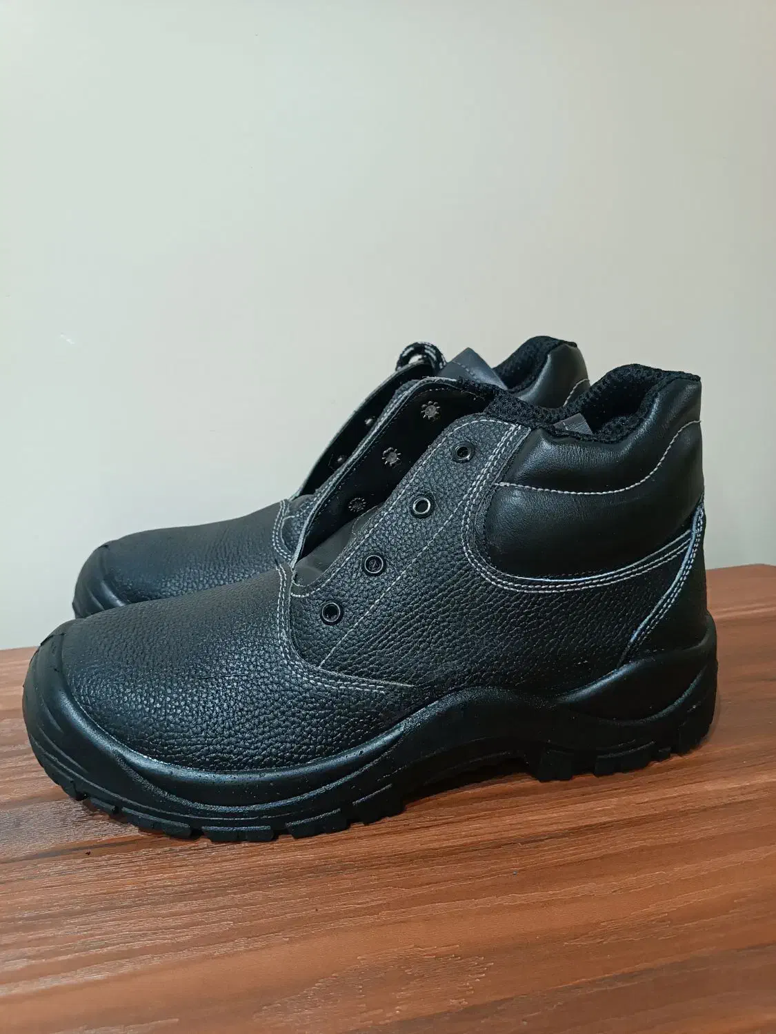 کفش ایمنی ساق دار|کیف، کفش، کمربند|نجف‌آباد, شریعتی|دیوار