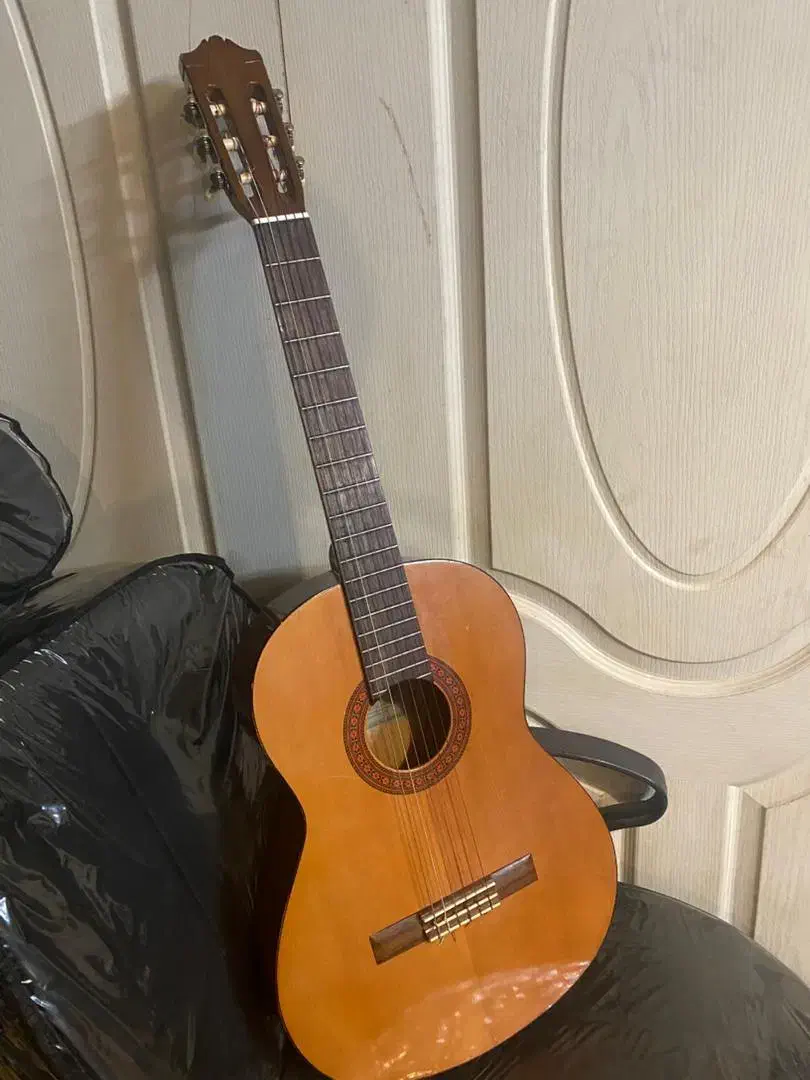 سی چهل|گیتار، بیس، امپلیفایر|کرج, حسین‌آباد|دیوار