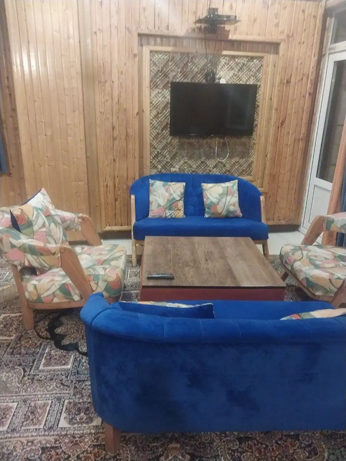 آبگرم درمانی هتل تنسا|اجارهٔ کوتاه‌مدت آپارتمان و سوئیت|رینه, |دیوار