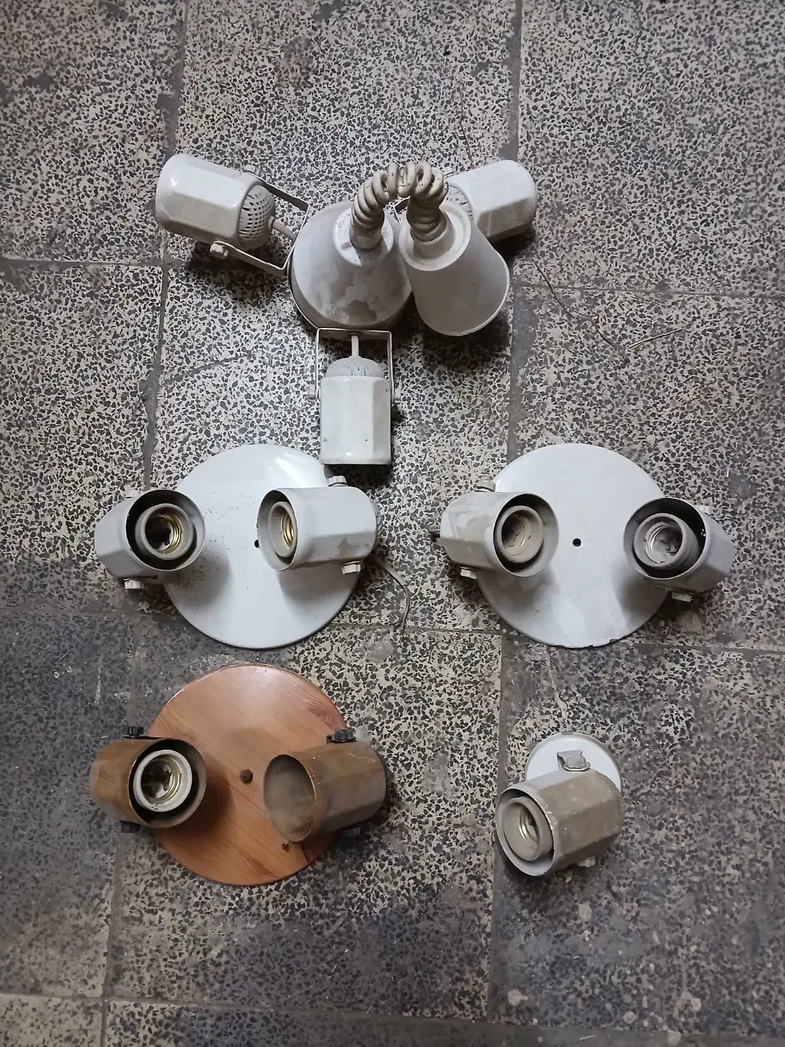 لوستر پایه لامپ چراغ|لوستر و چراغ آویز|قرچک, داوود آباد|دیوار