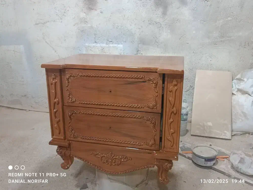 رنگکاری تمام مصنوعات چوبی با قیمت منصف|خدمات پیشه و مهارت|چهاردانگه (تهران), |دیوار