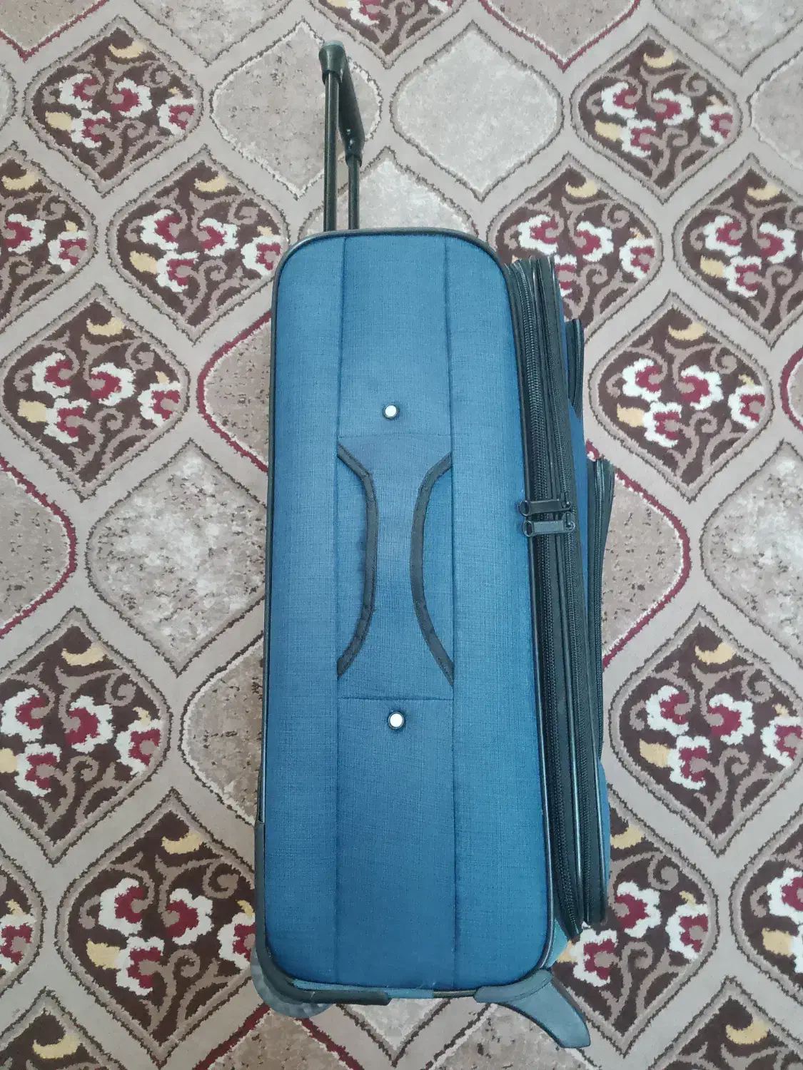 چمدان|کیف، کفش، کمربند|مشکین‌دشت, |دیوار