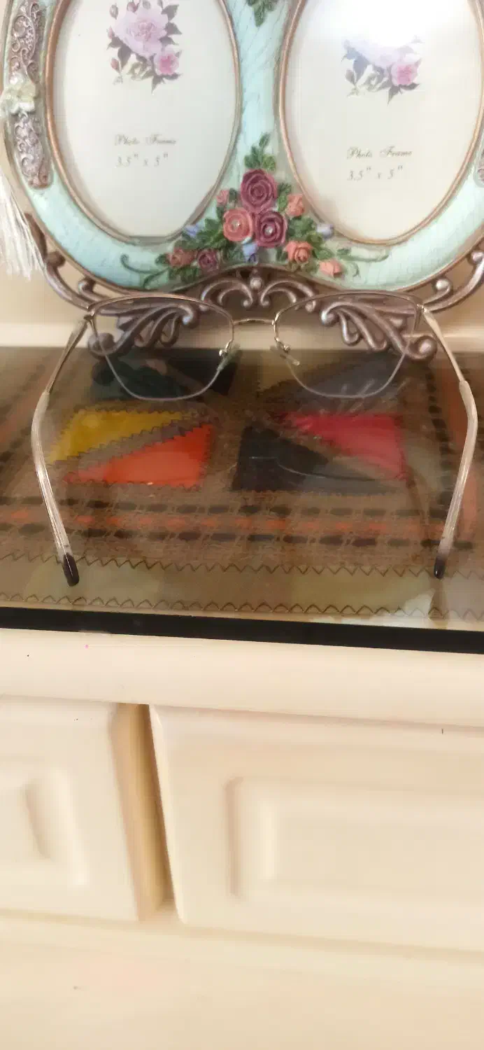 عینک طبی با فریم مدل گربه ای|زیورآلات و اکسسوری|رشت, رشتیان|دیوار