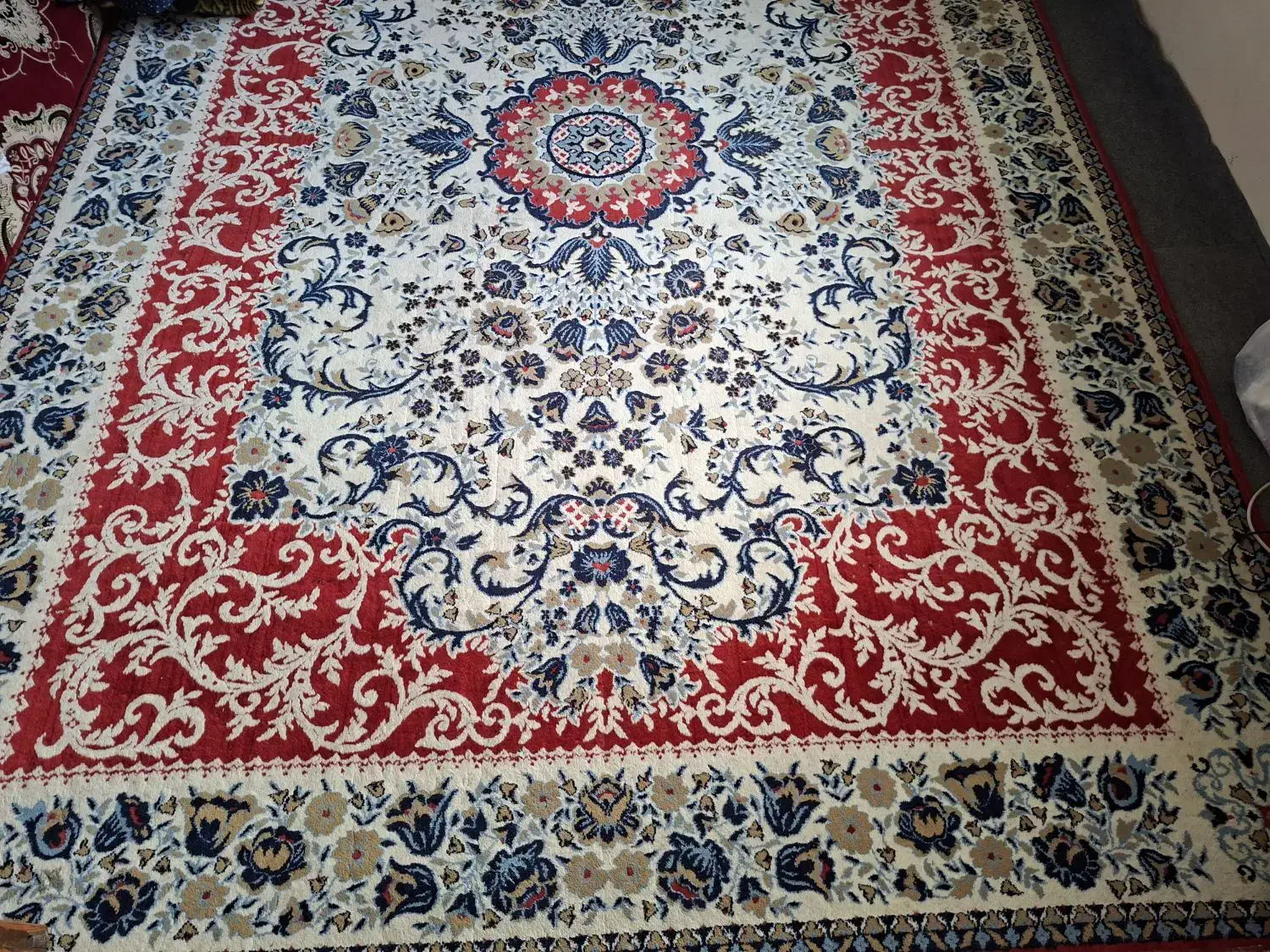 فرش ۹ متری|فرش|لنگرود, |دیوار