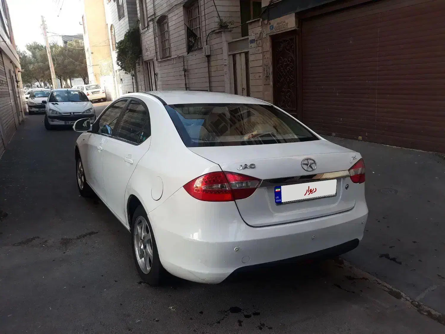 جک j5سفید بیرنگ ۹۳ کم کار کرد|خودرو سواری و وانت|تهران, آهنگران (سراسیاب دولاب)|دیوار