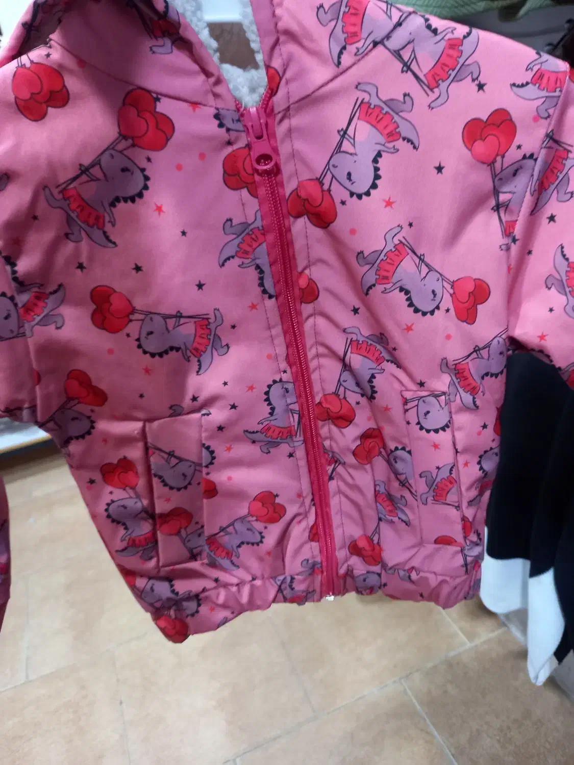 کاپشن بچه گانه|کفش و لباس بچه|کاشان, سرپله جدید|دیوار