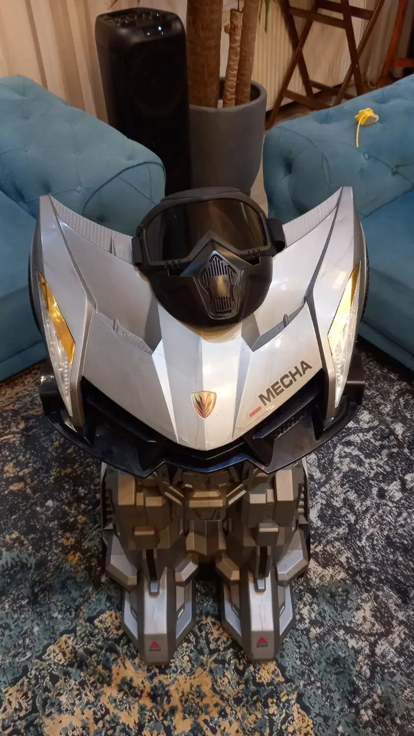 ماشین شارژی ربات وارداتی کمیاب (آدم اهنی)|اسباببازی بچه|تهران, حکیمیه|دیوار