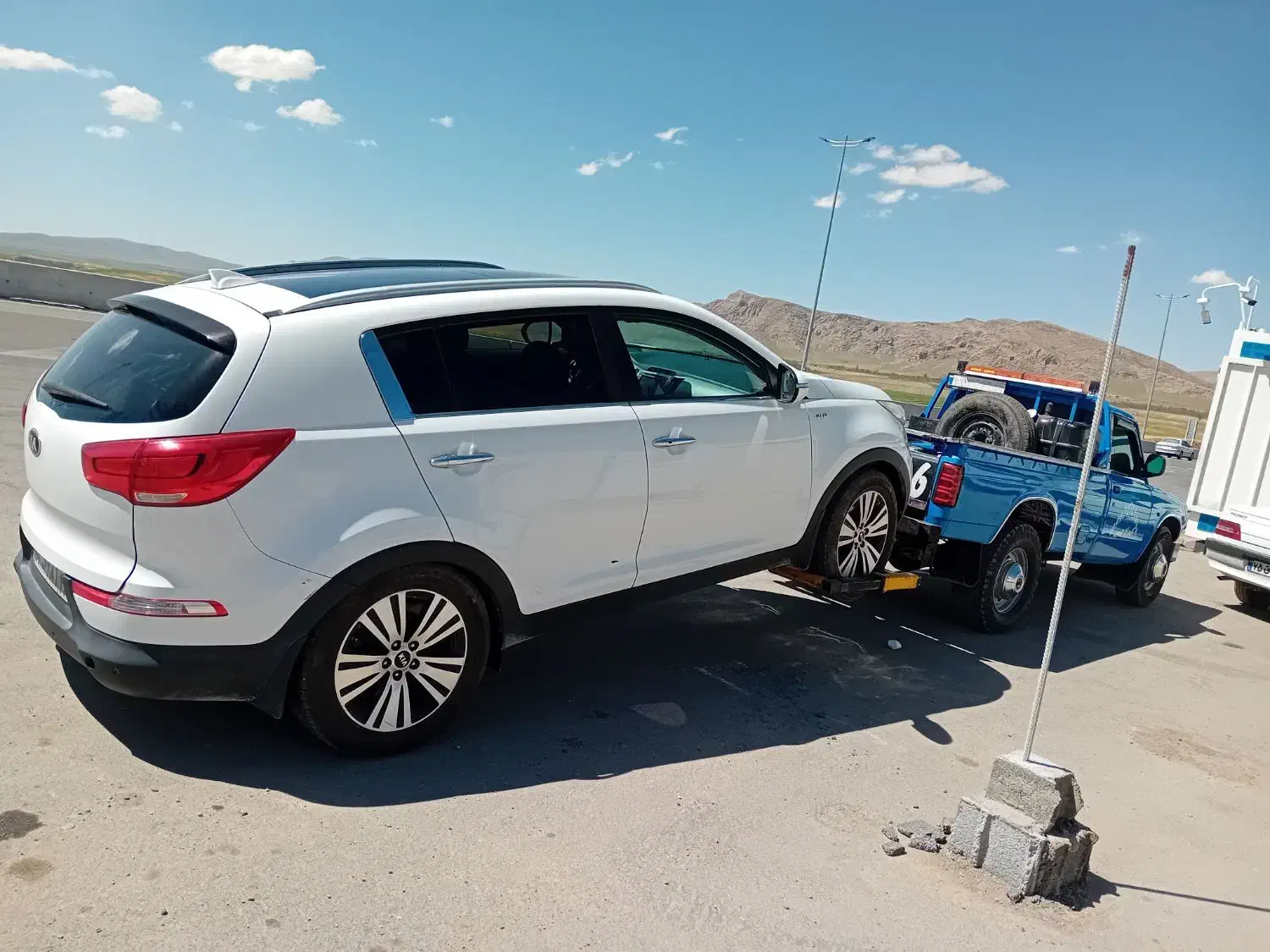 یدک کش آزادراه شیراز و اصفهان امداد آزادراه|خدمات حمل و نقل|بهمن صغاد, |دیوار