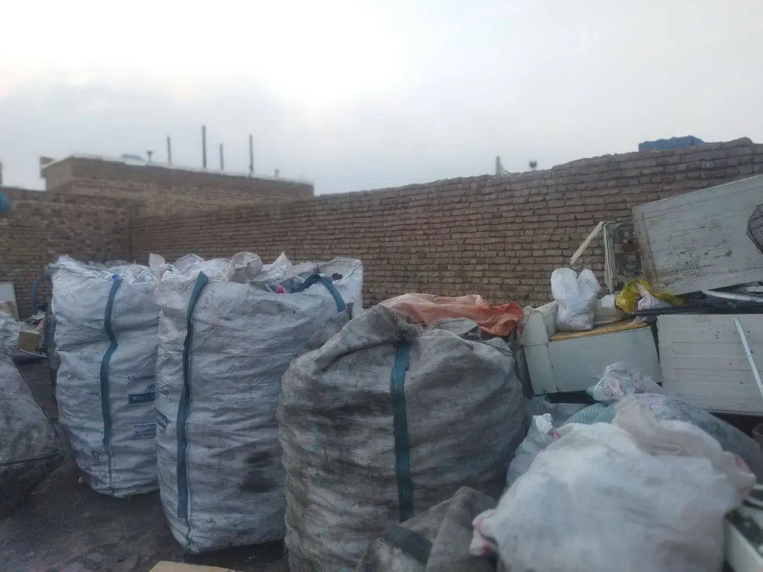 خریدار انواع ضایعات خانگی و اداری ازدم درب خانه|خدمات پیشه و مهارت|خوی, |دیوار