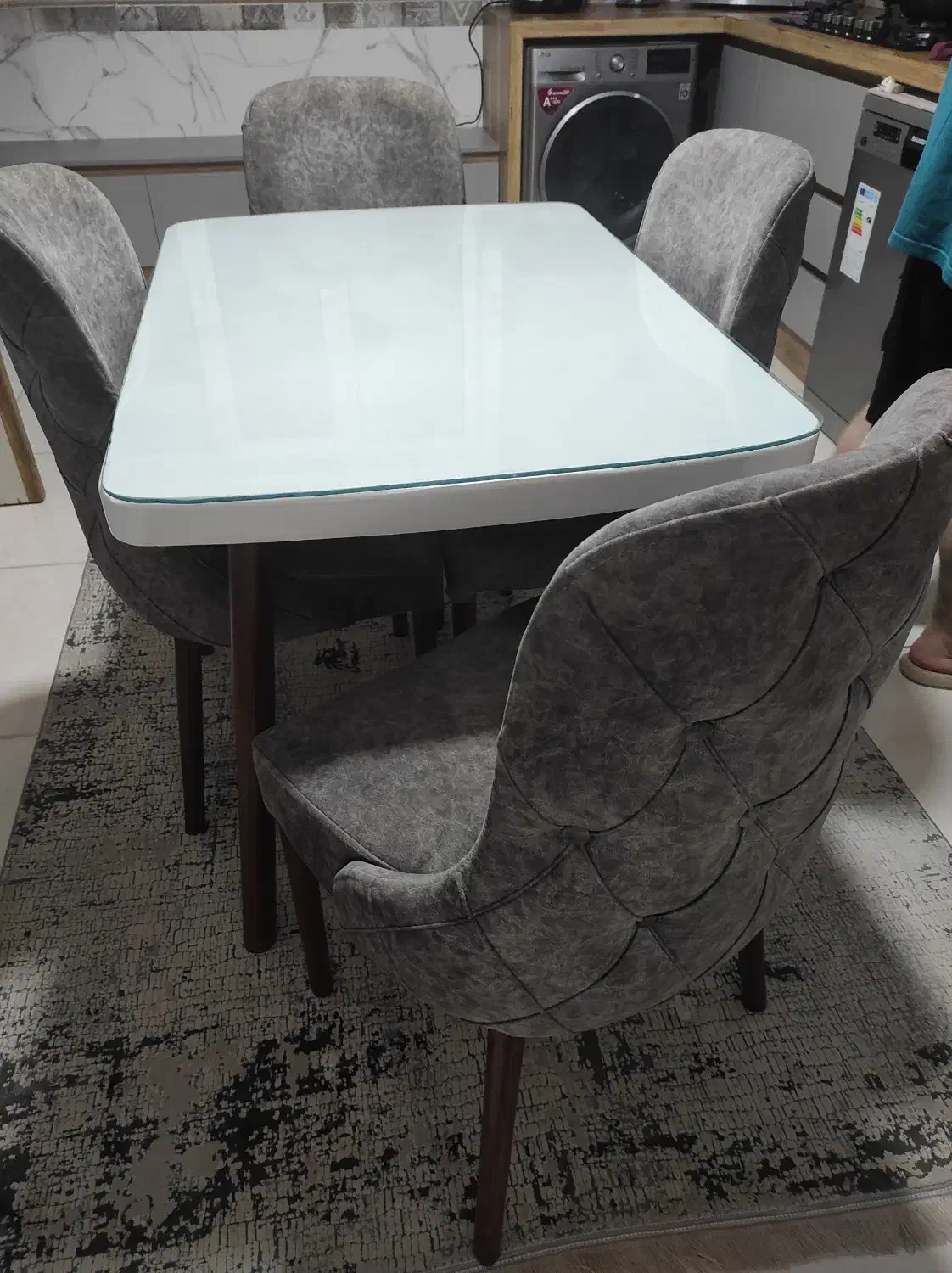 مبل ال و ناهار خوری|مبلمان خانگی و میز عسلی|محمدشهر, یزدیها|دیوار