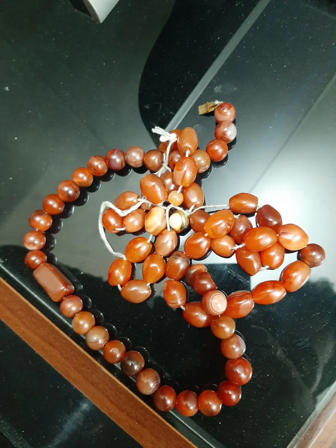 تسبیح عقیق|بدلیجات|اصفهان, فجر|دیوار