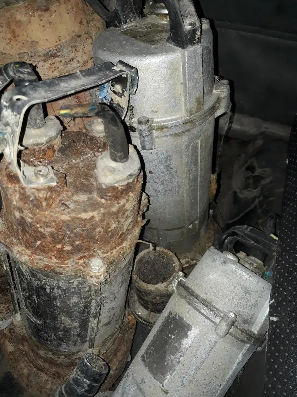 پمپ کف کش استوک ولی اصل|ماشین‌آلات صنعتی|لاهیجان, مهرگان|دیوار