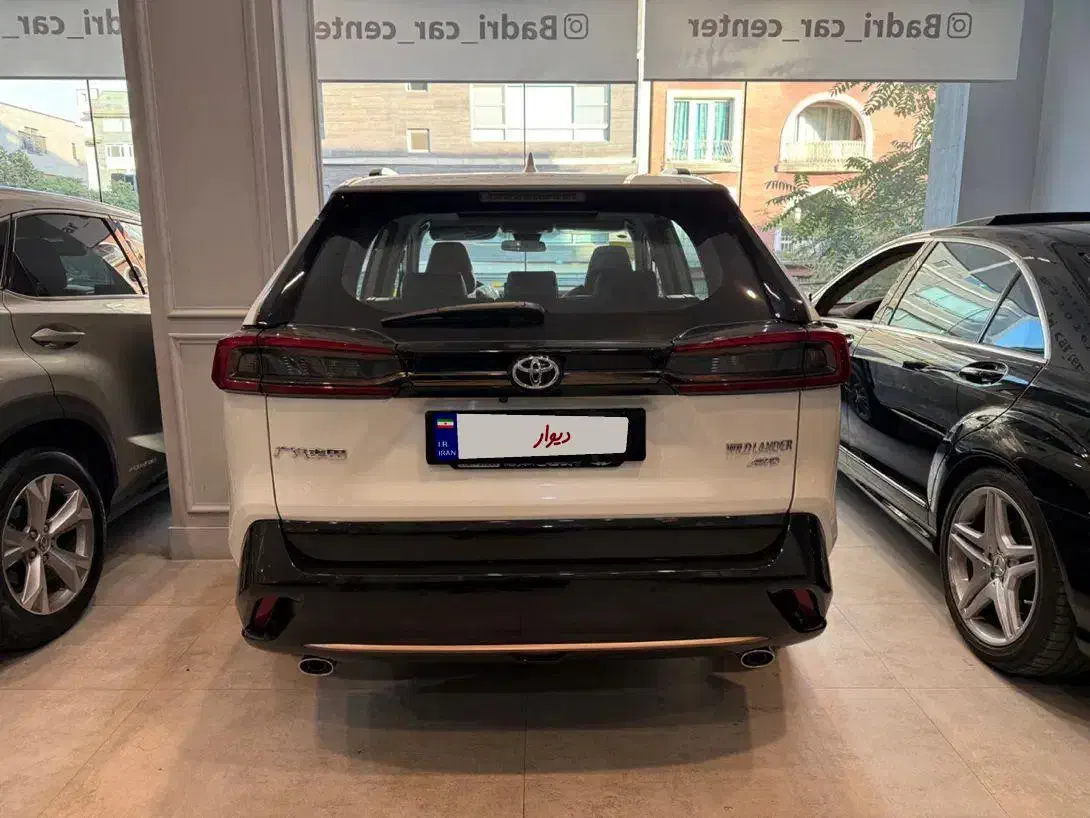 تویوتا وایلندر 2025|خودرو سواری و وانت|تهران, زعفرانیه|دیوار