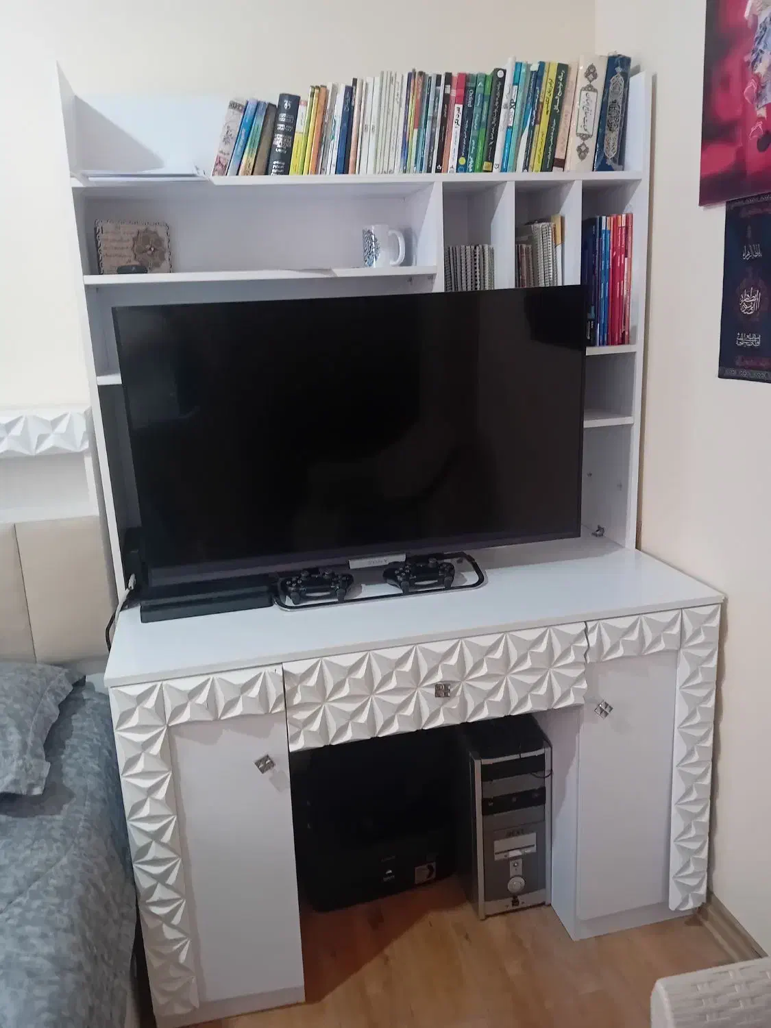 میزتحریر و کامپیوتر سفید|میز تحریر و کامپیوتر|تهران, مجیدآباد|دیوار