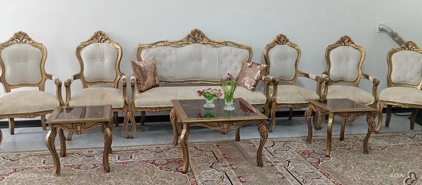 مبل سلطنتی|مبلمان خانگی و میز عسلی|تربتحیدریه, آغوی|دیوار