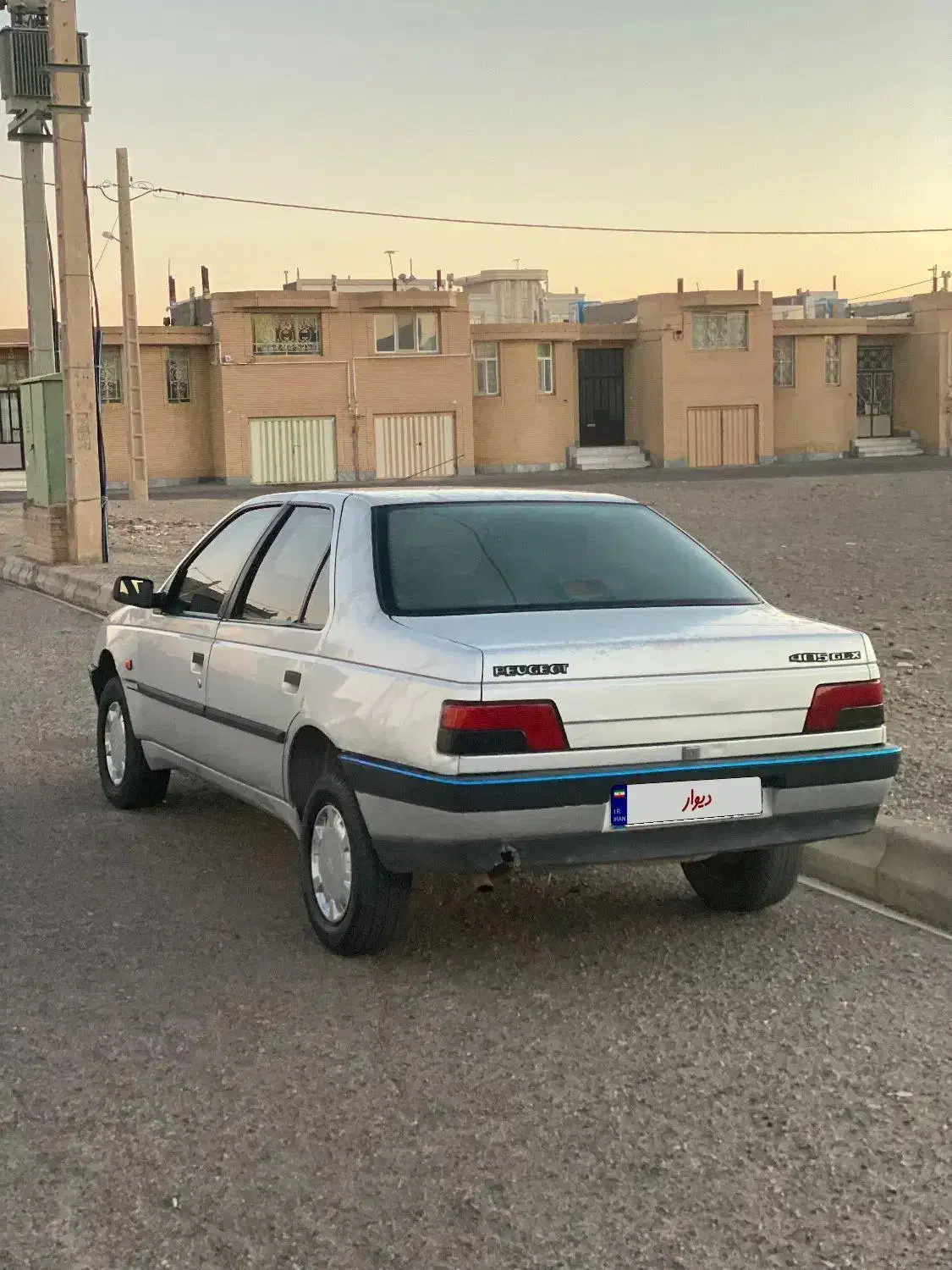 پژو ۴۰۵ مدل ۱۳۸۸ کارمندی|خودرو سواری و وانت|مشهد, جاهد شهر|دیوار