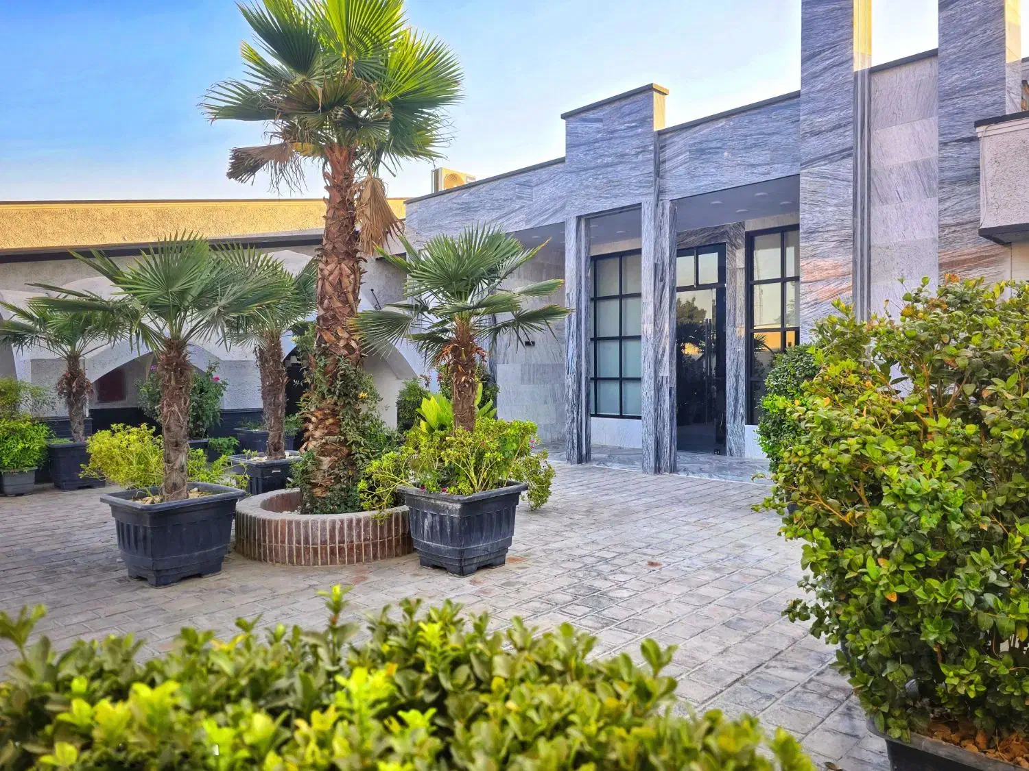 مجموعه تالار و رستوران اخلاقی|خدمات پذیرایی، مراسم|باقرشهر, |دیوار