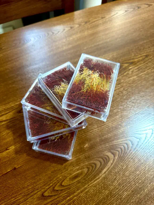 زعفرون دسته|خوردنی و آشامیدنی|مشهد, رضاشهر|دیوار