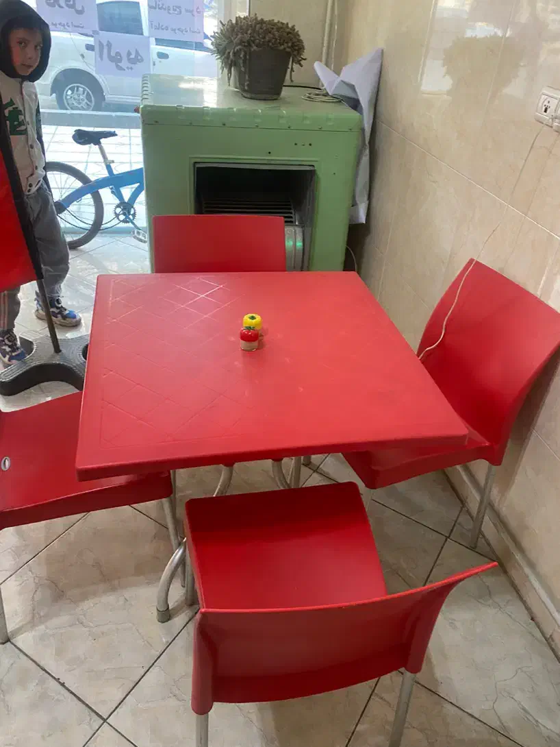 فروش میز صندلی مناسب فست فود رستوران|کافی‌شاپ و رستوران|رباط‌کریم, رباط‌کریم|دیوار