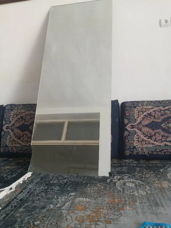 اینه قدی|آینه|خرمآباد, |دیوار