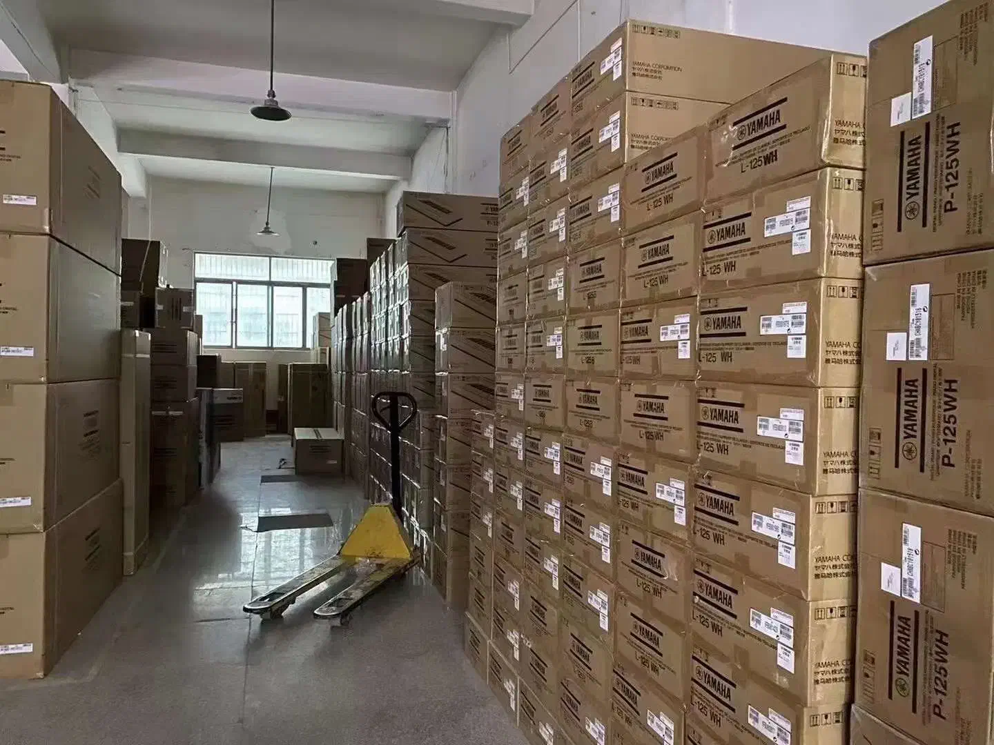 پیانو یاماها مدل P-225 WH|پیانو، کیبورد، آکاردئون|عسلویه, |دیوار