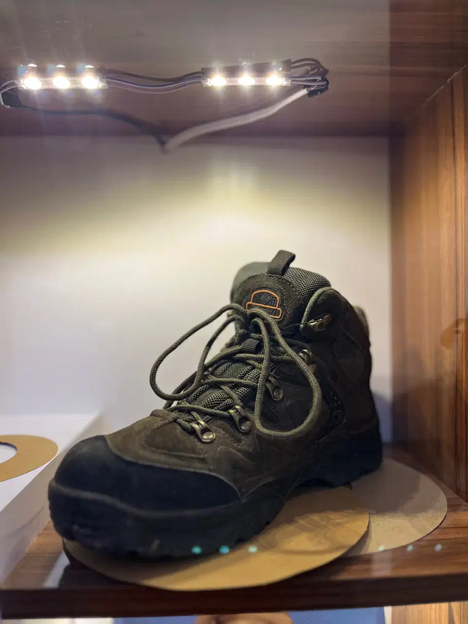 کفش کوهنوردی کلمبیا همراه یخ نورد|کیف، کفش، کمربند|تبریز, |دیوار