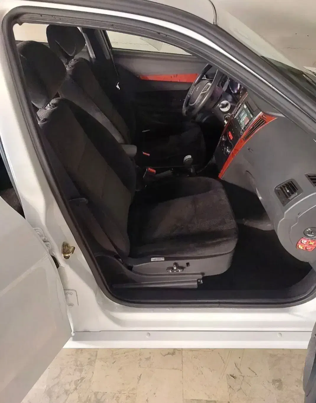 دنا پلاس توربو دنده ای سانروف ۹۸|خودرو سواری و وانت|ایلام, |دیوار