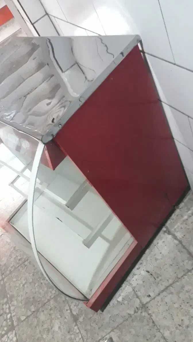 ویترین زیر ترازویی تمیز|فروشگاه و مغازه|اراک, |دیوار