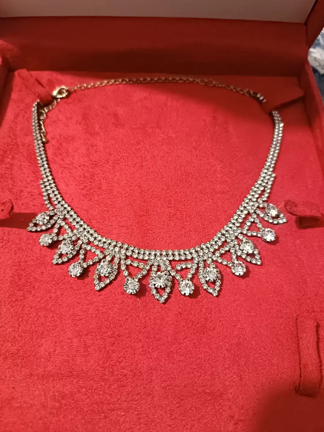 گردنبند|بدلیجات|رباطکریم, مسکن مهر آبشناسان|دیوار