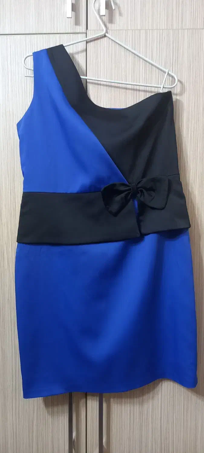 لباس مجلسی|لباس|اصفهان, گلزار|دیوار