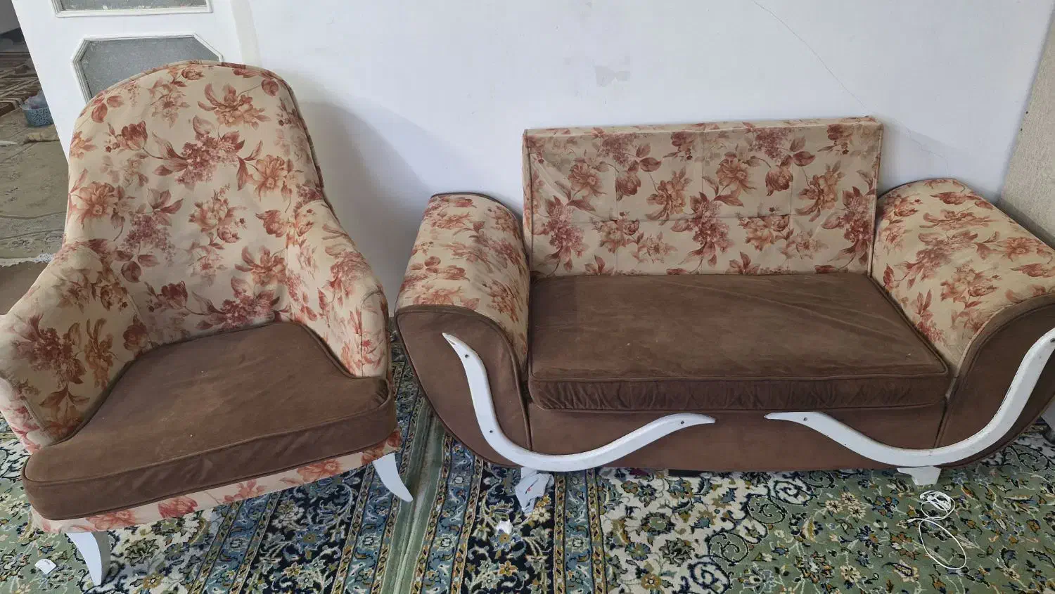 مبل ۷ نفره|مبلمان خانگی و میز عسلی|قم, چهار مردان|دیوار