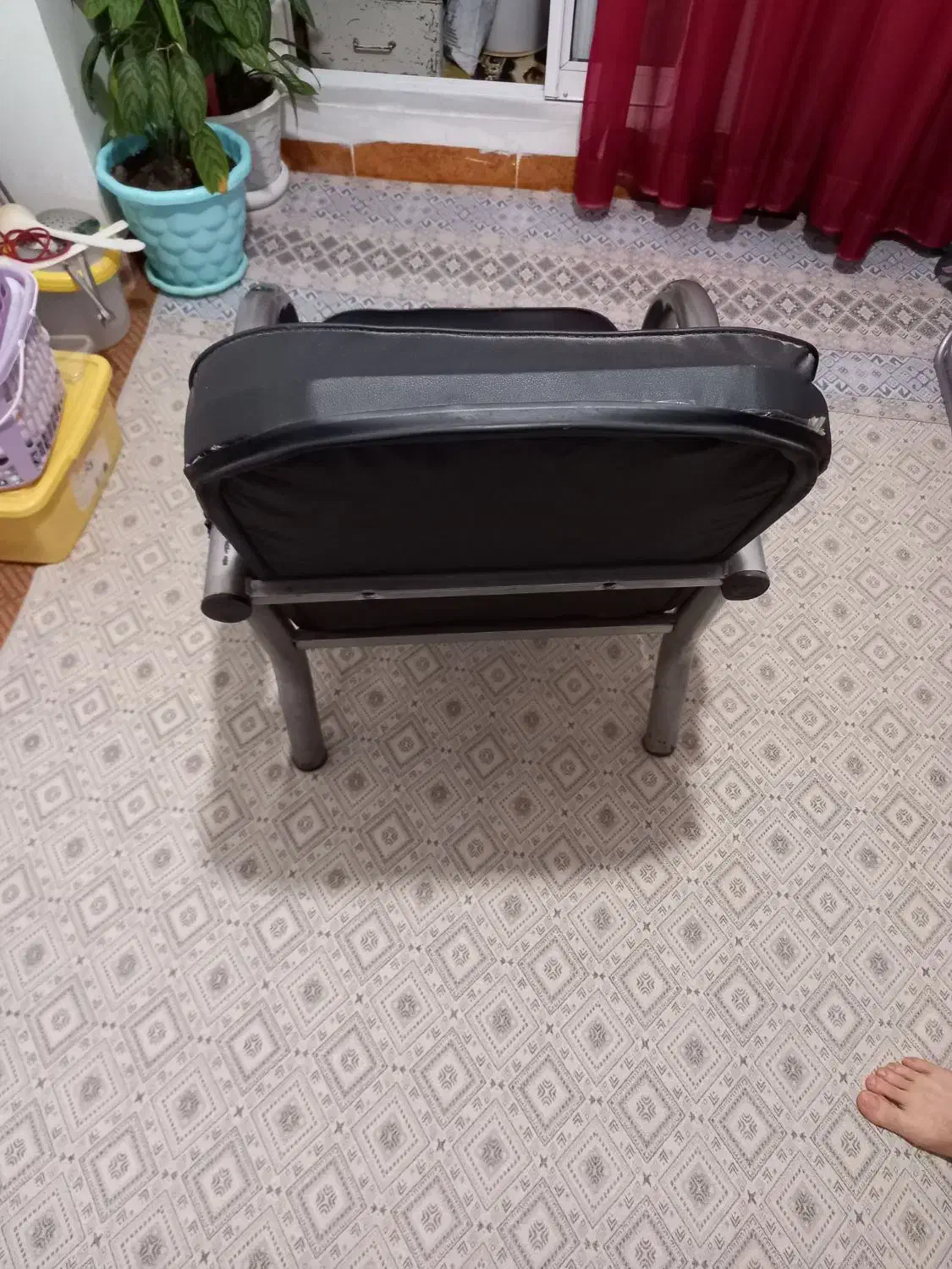 صندلی راحتی|صندلی و نیمکت|تالش, هشتپر|دیوار