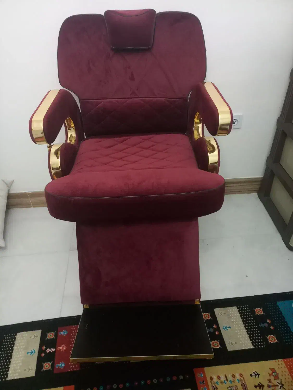 صندلی|صندلی و نیمکت|ساری, |دیوار