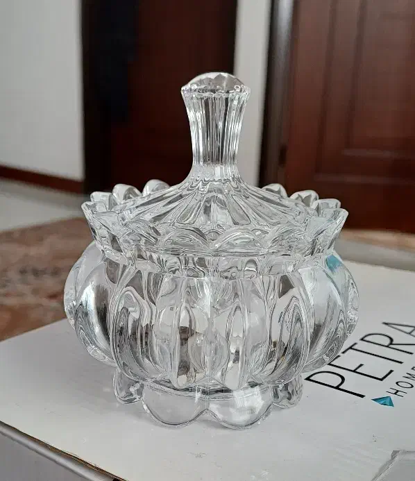 استکان دسته دار نو ۳دست و۴عدد قندان|ظروف سرو و پذیرایی|قم, شهرک امام حسن|دیوار