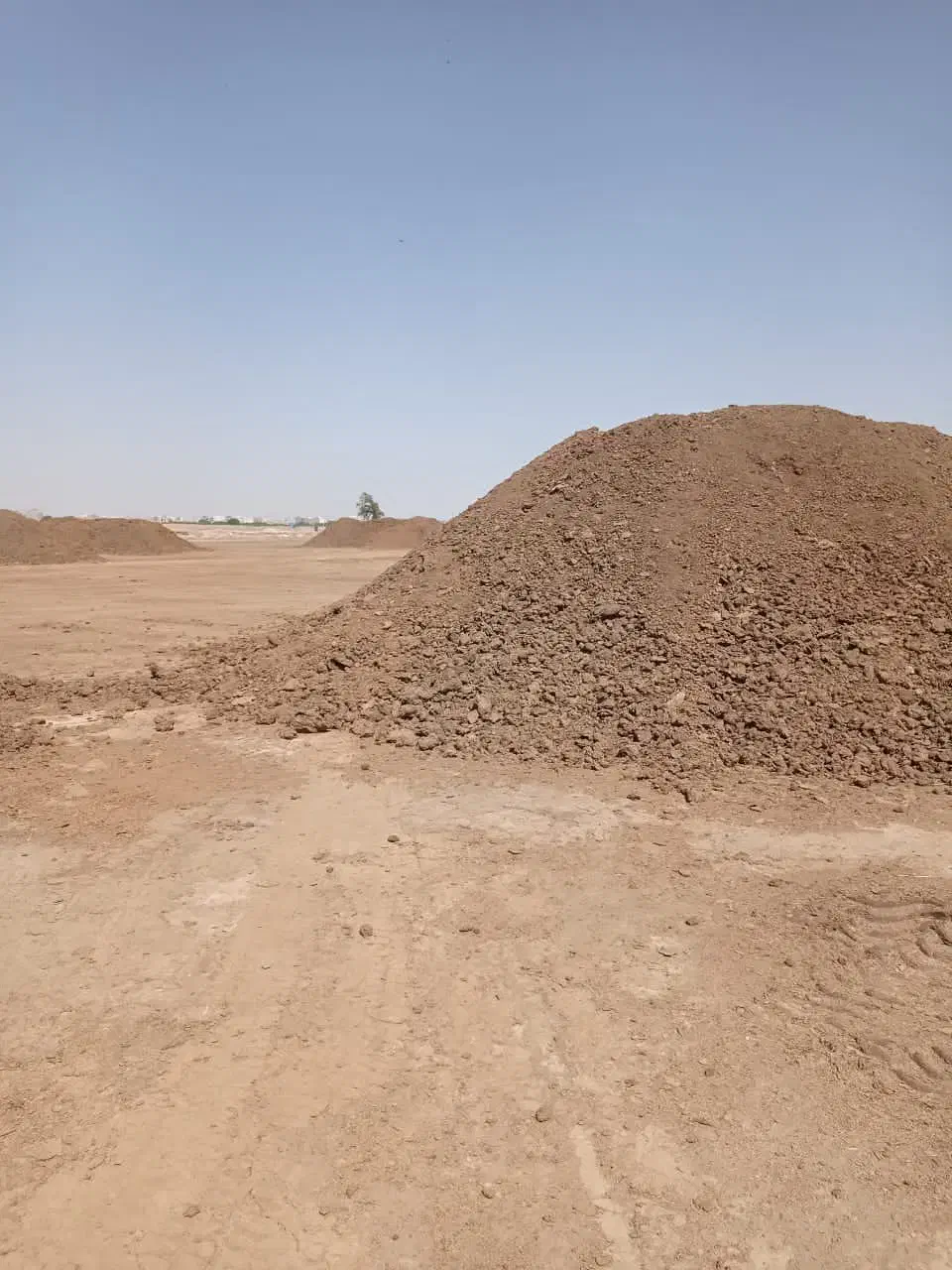 کود گاوی و گوسفندی کاملا پوسیده و خاک باغچه شهریار|گل و گیاه طبیعی|صباشهر, |دیوار